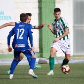 El Guijuelo se asienta en la zona play-off tras su victoria ante el Covadonda (2-1)