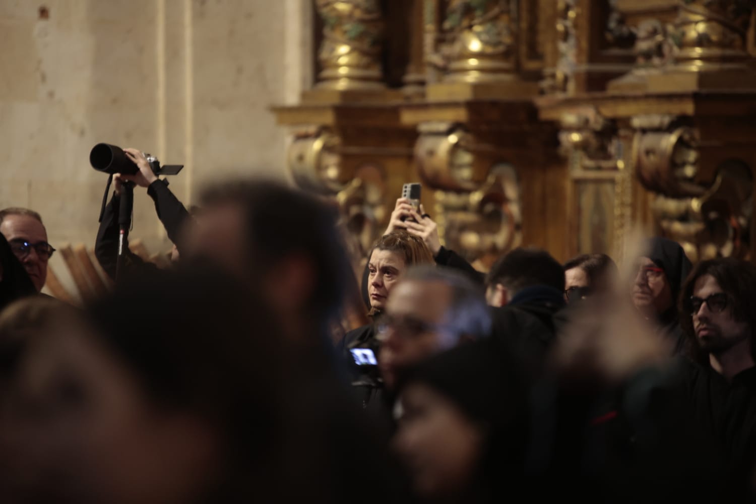 El Santísimo Cristo de la Luz procesiona dentro de la Clerecía tras la cancelación