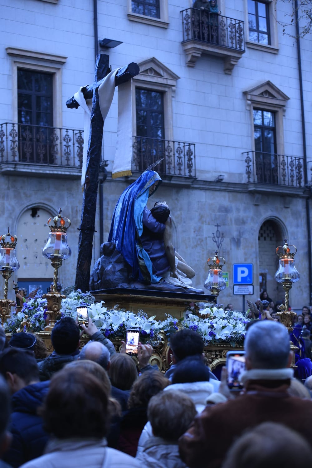 El Rescatado desafía a la lluvia en Salamanca