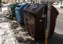 Contenedor marrón para residuos orgánicos en el barrio de Garrido.