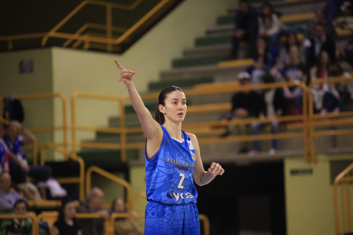 Un Avenida implacable no da oportunidad a Ensino de Lugo