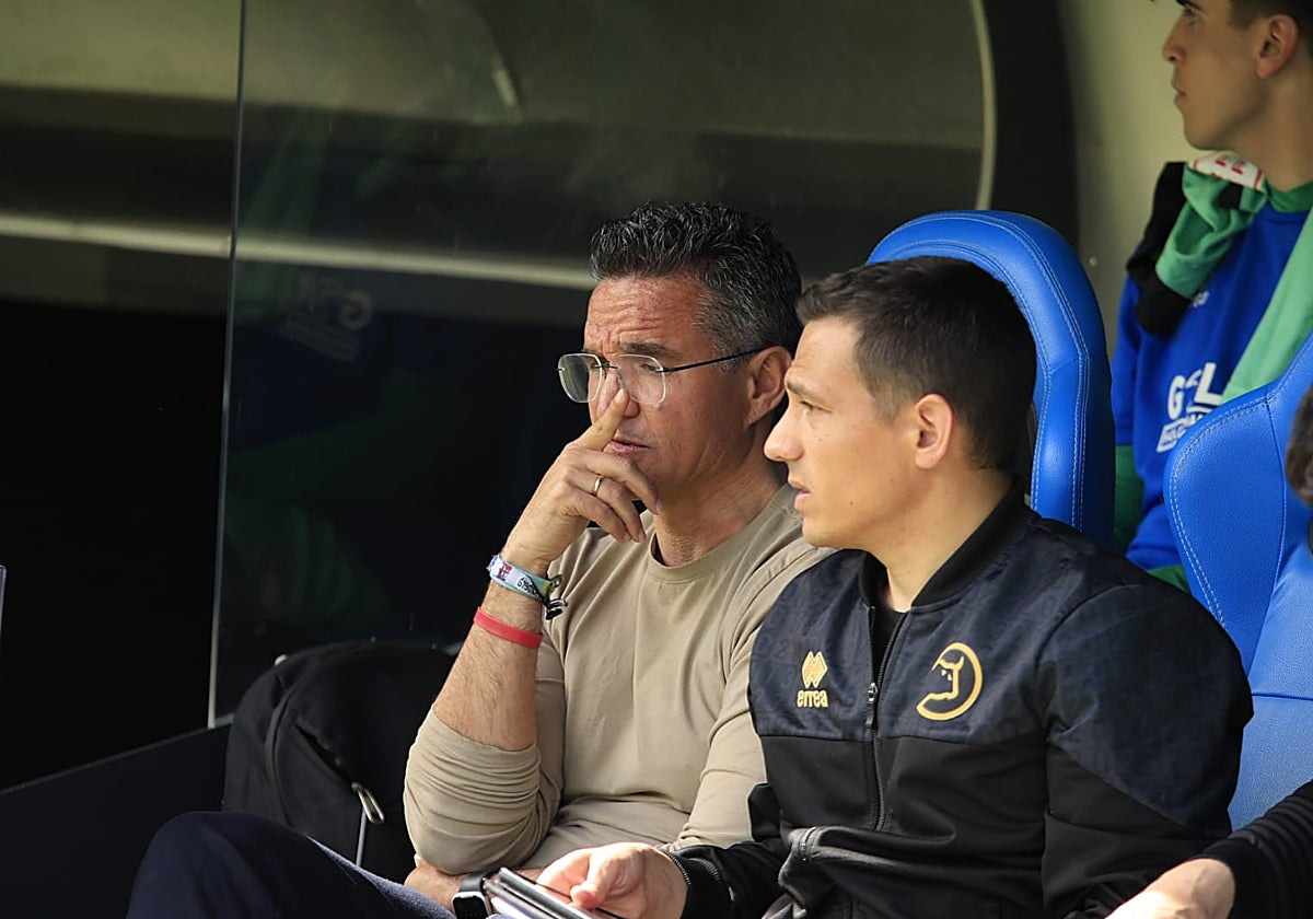 Dani Ponz y Dani Llácer, durante el partido de Unionistas ante el Deportivo
