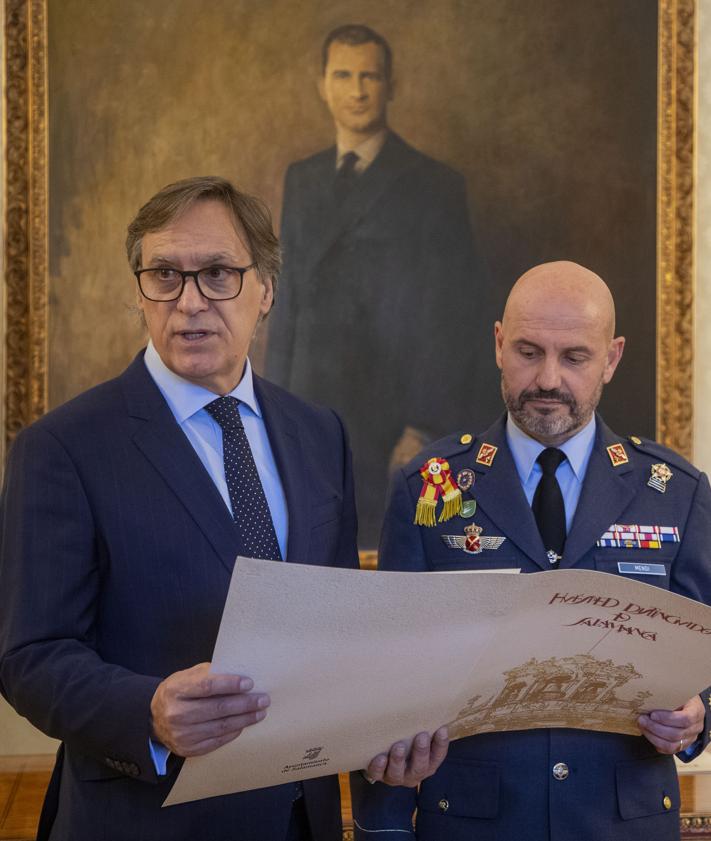 Imagen secundaria 2 - Salamanca nombra Huéspedes Distinguidos a más de medio centenar de militares de la Base Aérea de Matacán