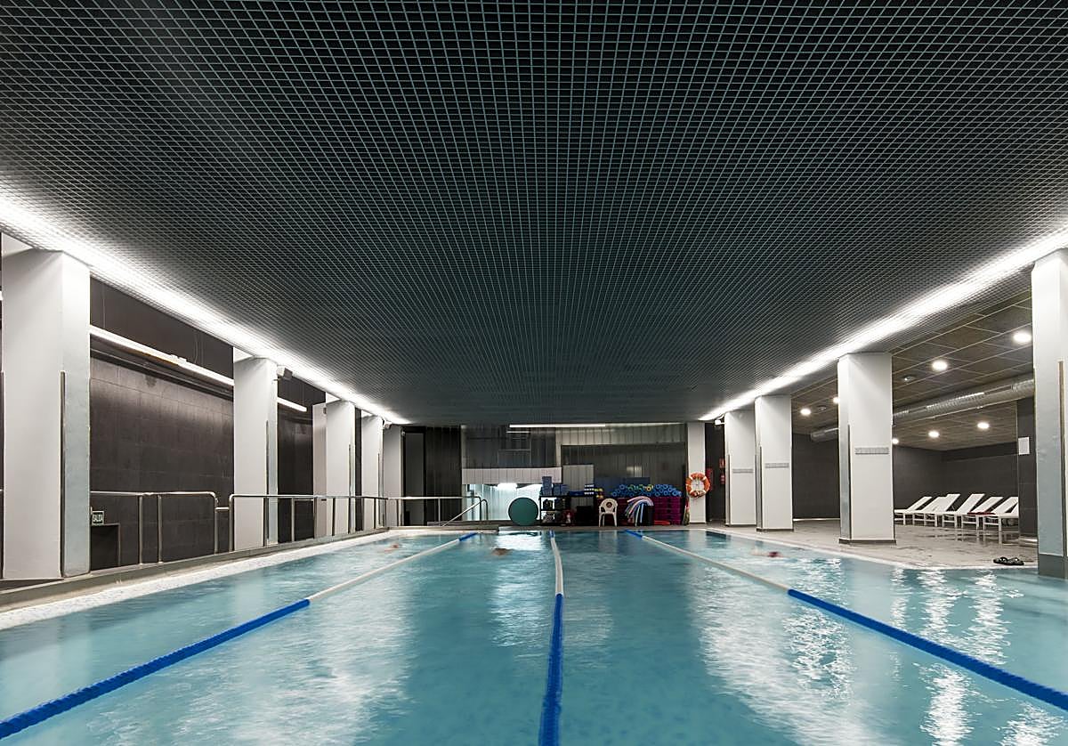 Piscina climatizada del Multiusos.