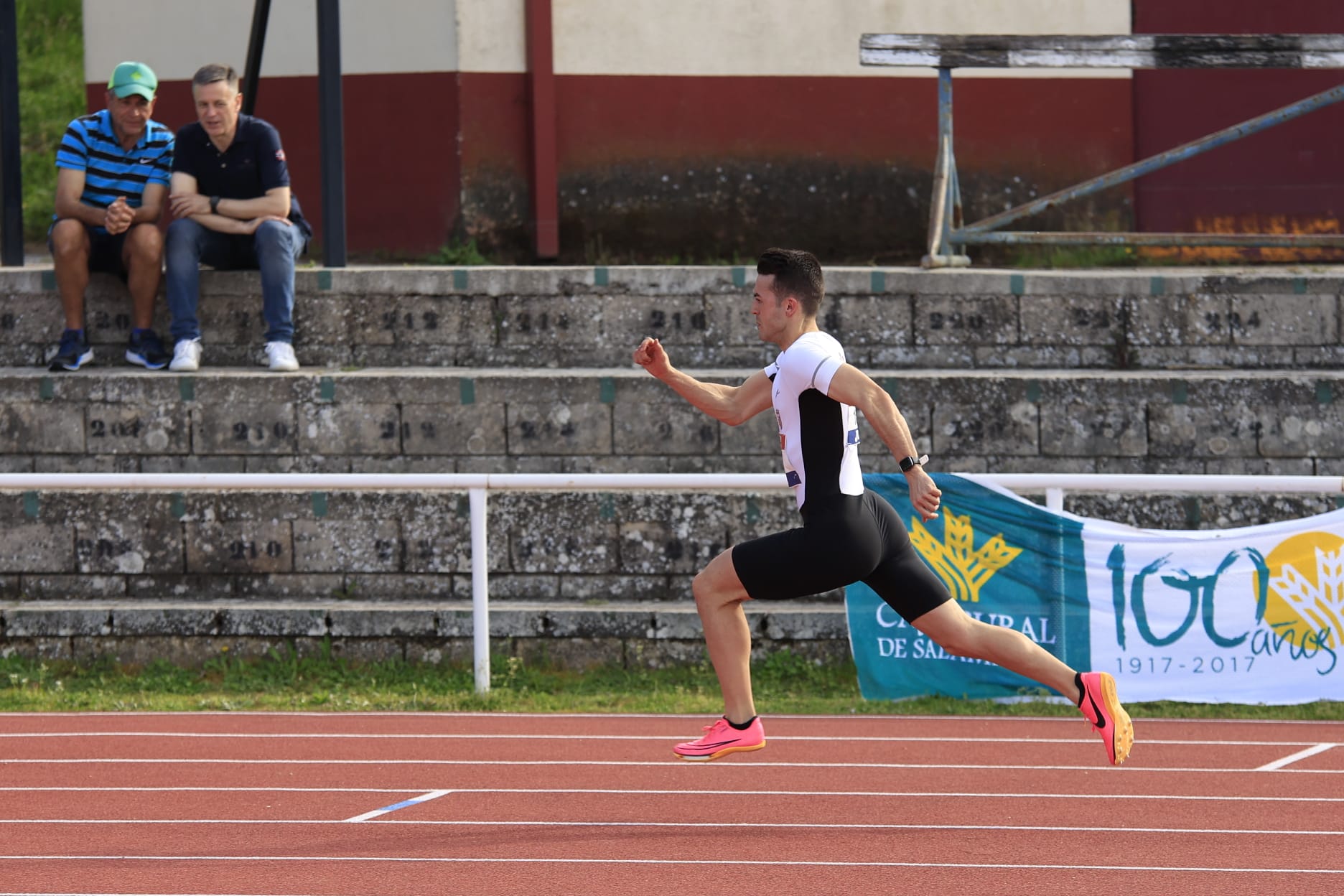 La primera jornada de la Liga de clubes del Atlético Salamanca, en imágenes