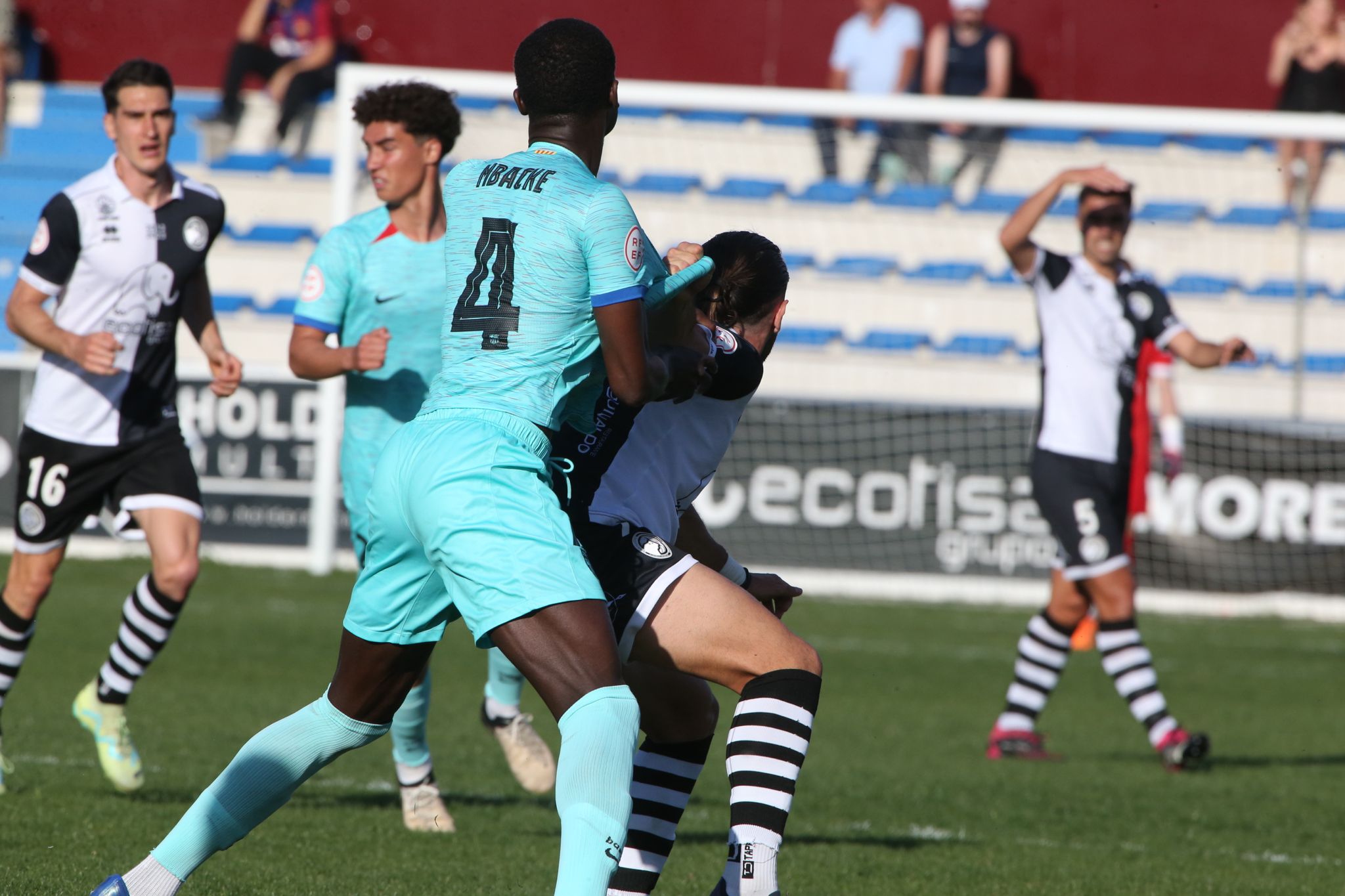 El partido entre Unionistas y el Barça B, en imágenes