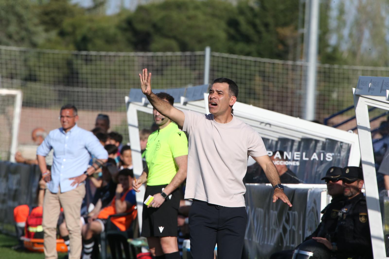 El partido entre Unionistas y el Barça B, en imágenes