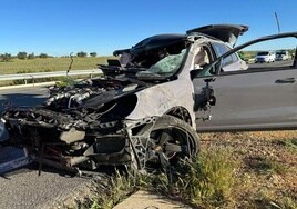 El vehículo accidentado en la A-66 entre Salamanca y Zamora.