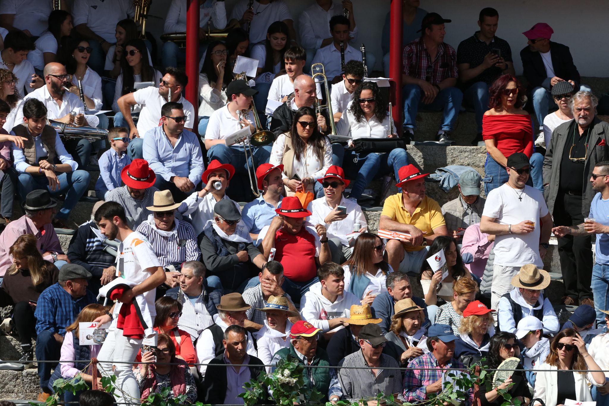 Puerta grande para Marco Pérez en una ilusionante tarde en Guijuelo