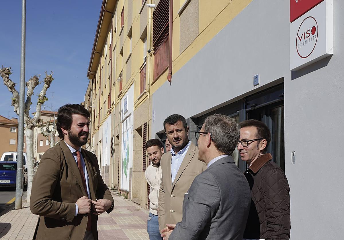 García-Gallardo, durante una de las visitas.