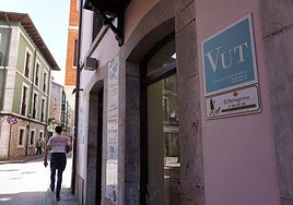 Establecimiento con el distintivo de vivienda de uso turístico.