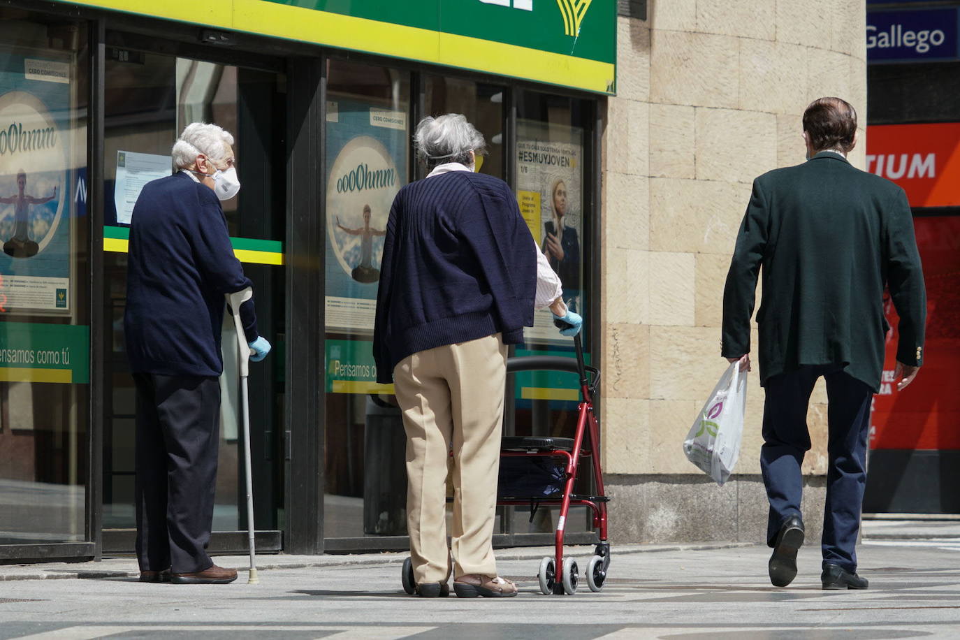 Foto de Archivo ancianos en Salamanca