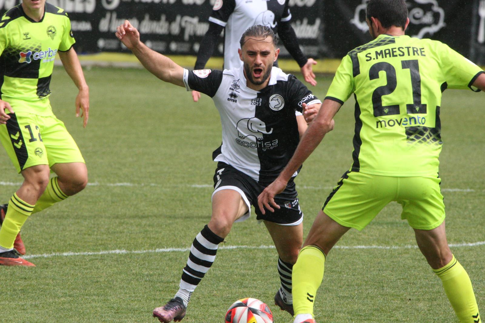 Goleada de Unionistas al Sabadell con triplete de Slavy