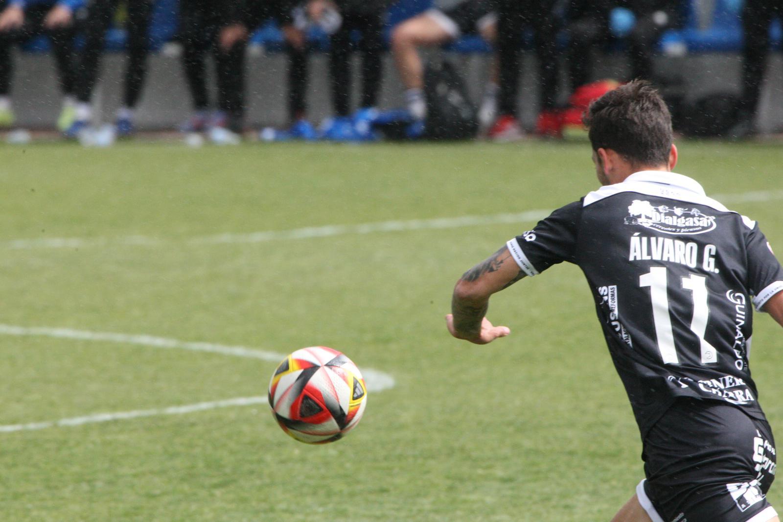 Goleada de Unionistas al Sabadell con triplete de Slavy