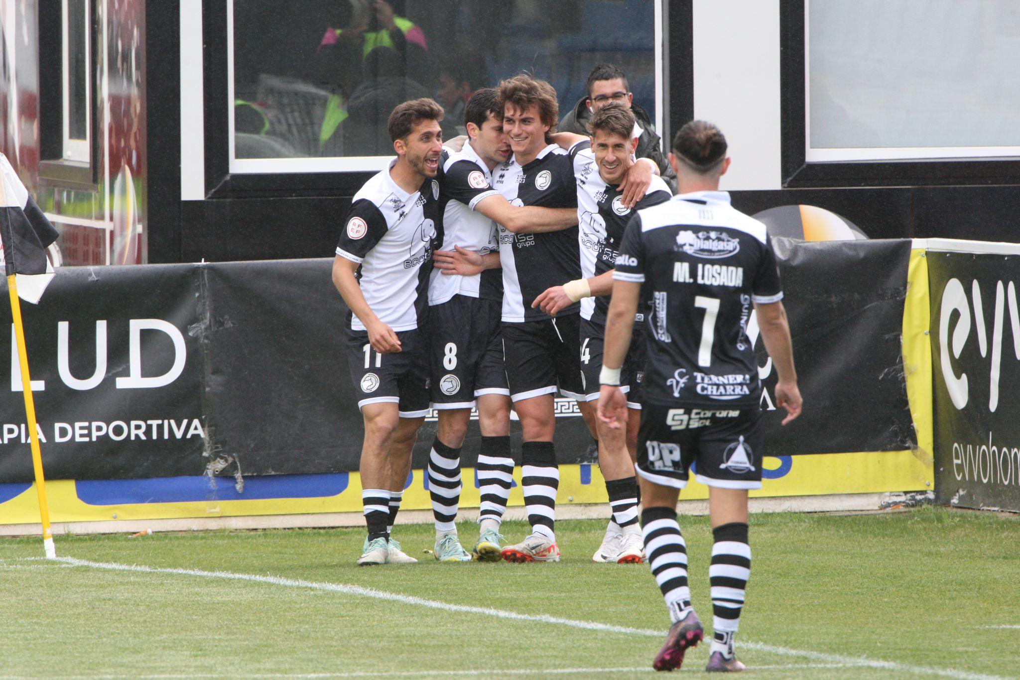 Goleada de Unionistas al Sabadell con triplete de Slavy