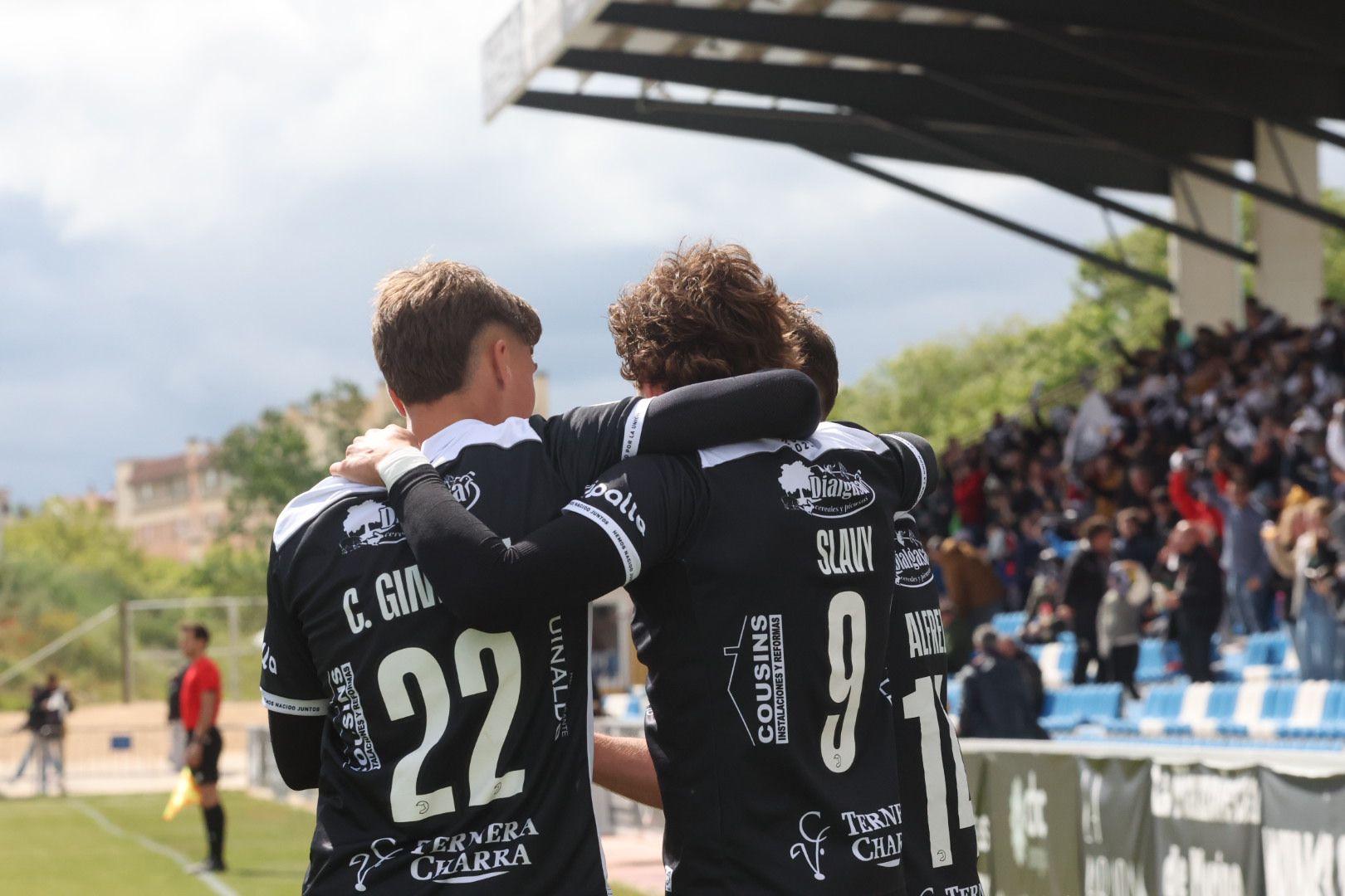 Goleada de Unionistas al Sabadell con triplete de Slavy