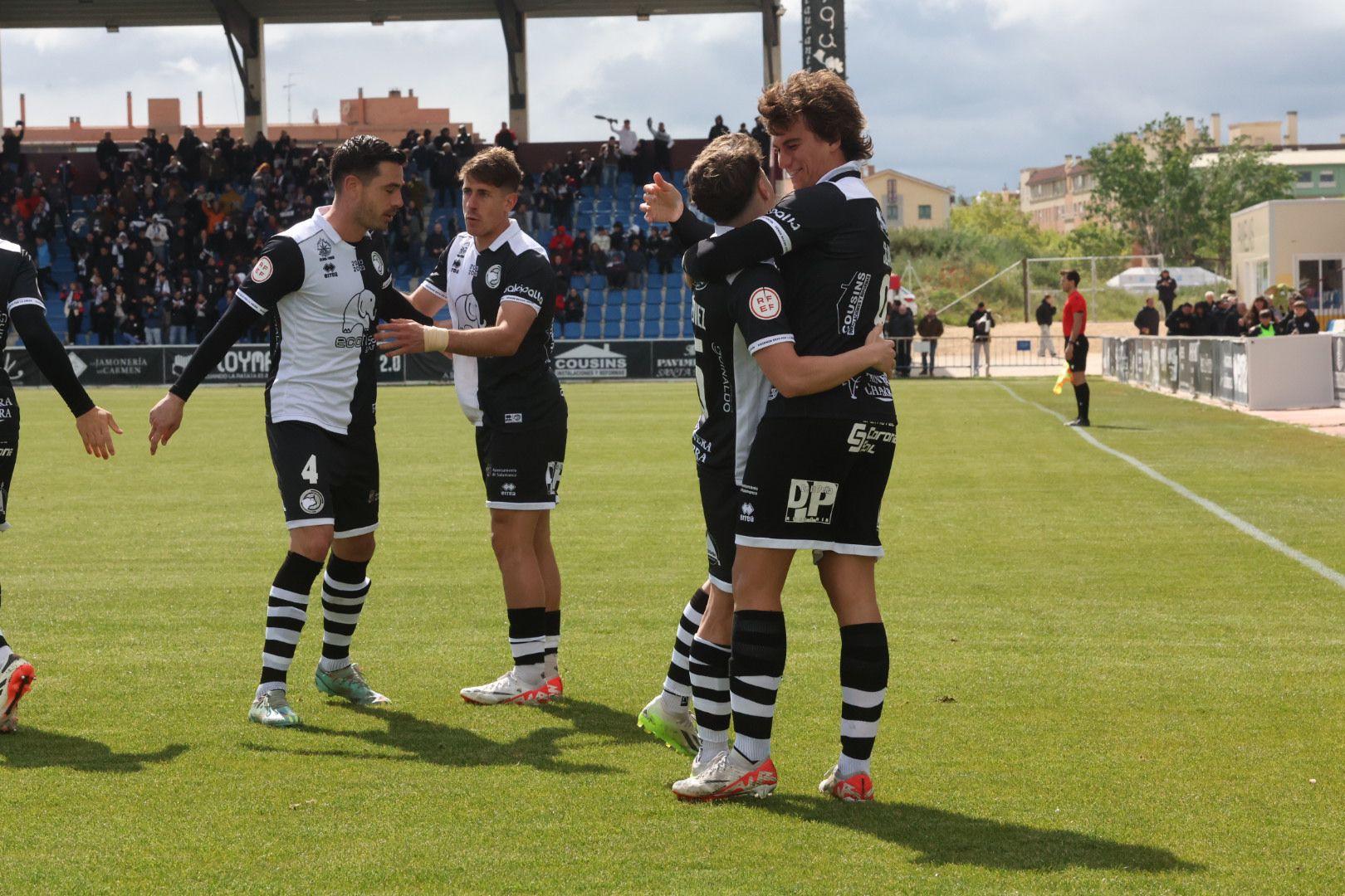 Goleada de Unionistas al Sabadell con triplete de Slavy