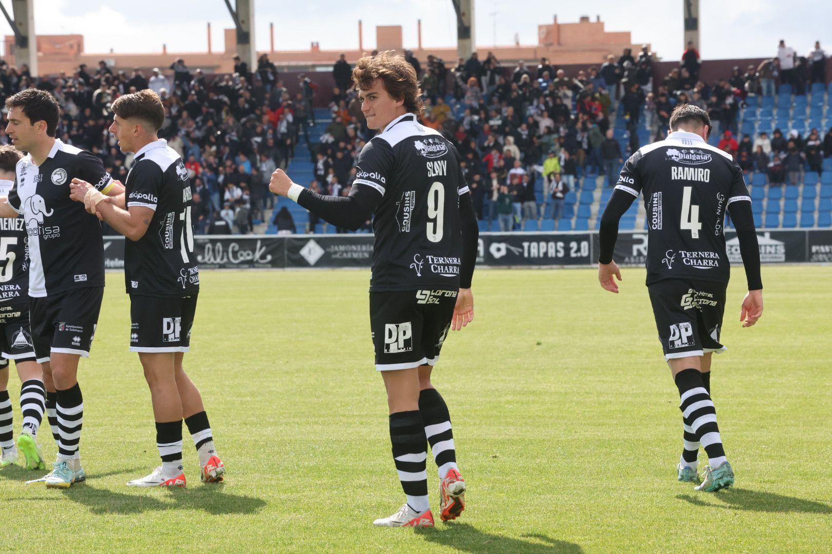 Goleada de Unionistas al Sabadell con triplete de Slavy