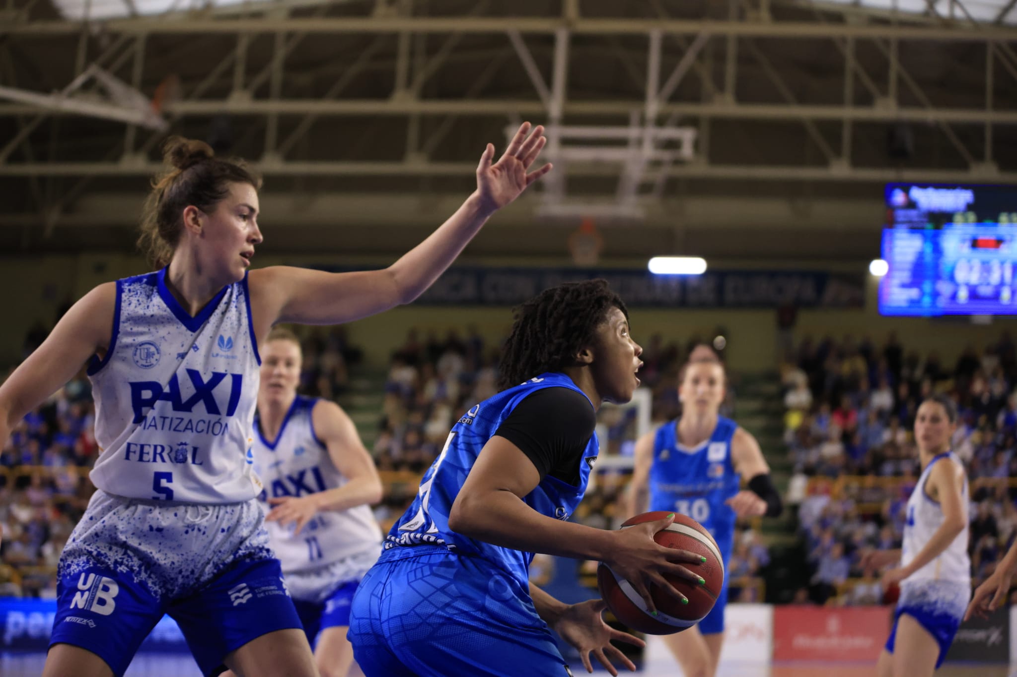 Avenida remonta y jugará las semifinales ante Girona