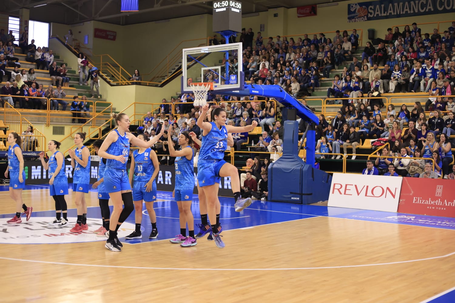 Avenida remonta y jugará las semifinales ante Girona