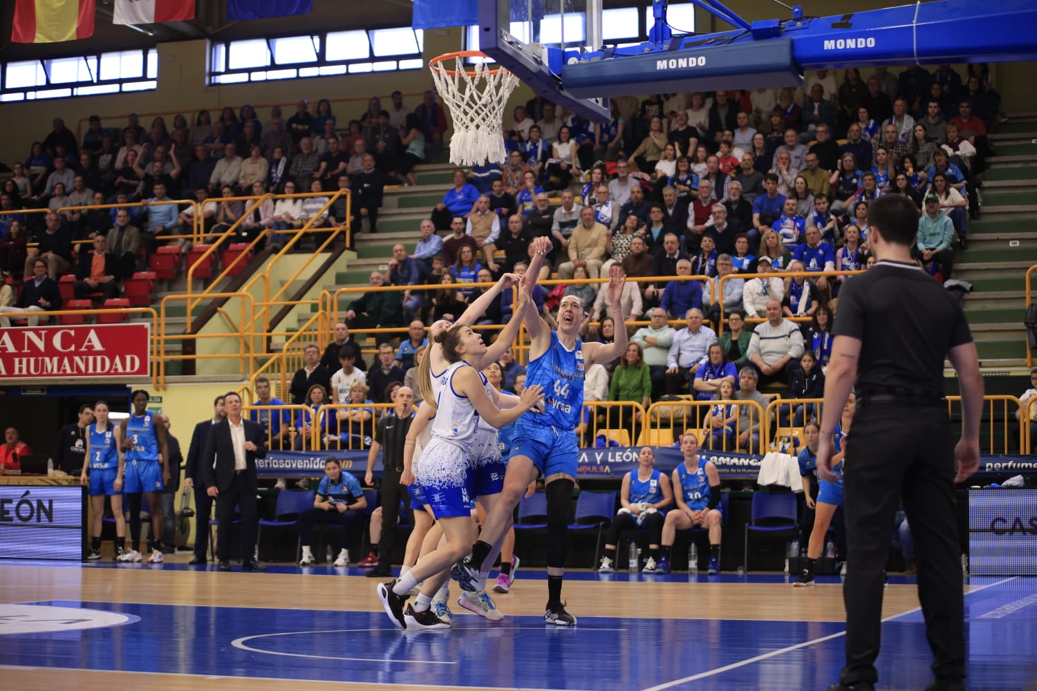 Avenida remonta y jugará las semifinales ante Girona