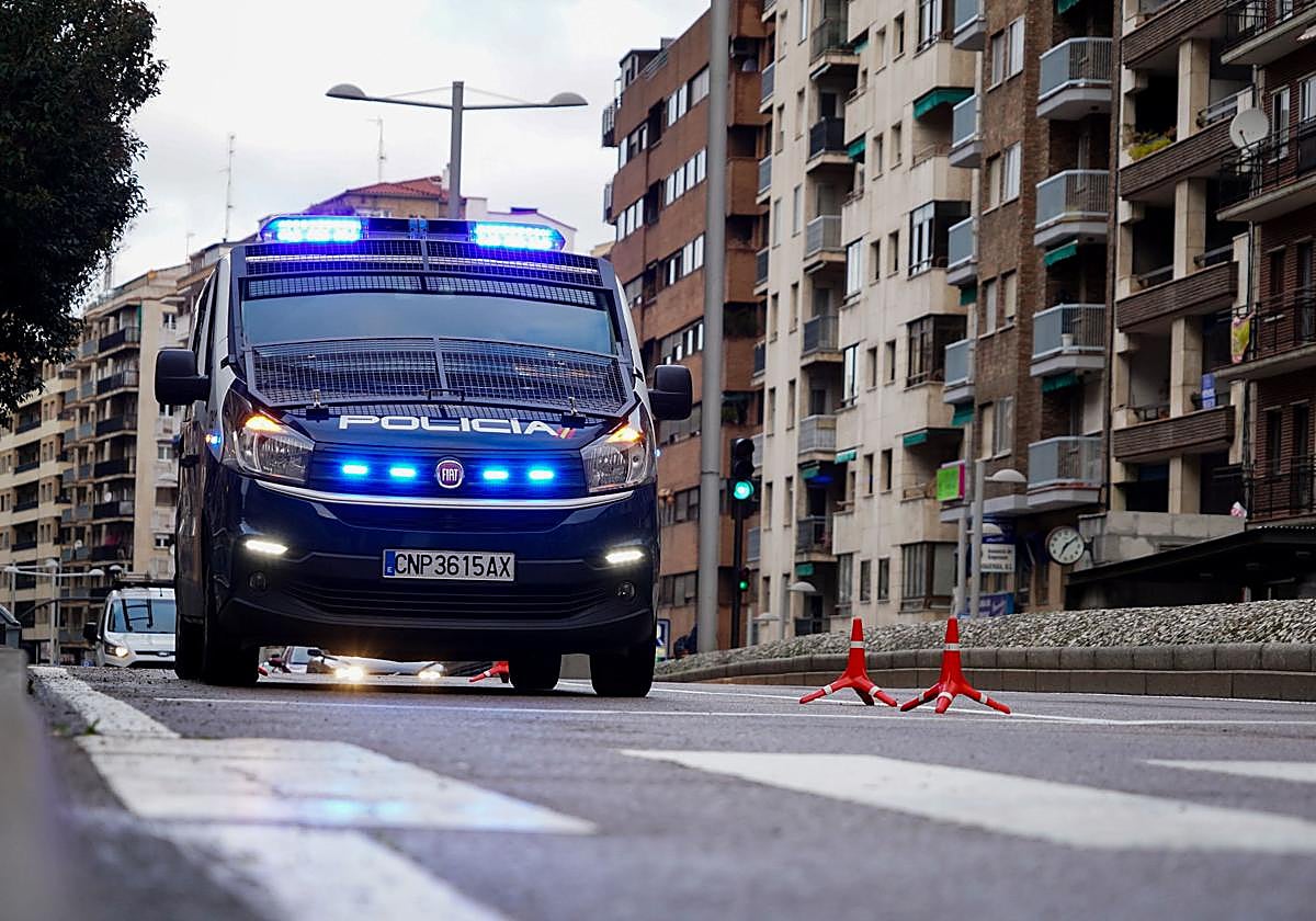 Foto de archivo de un furgón de la Policía Nacional