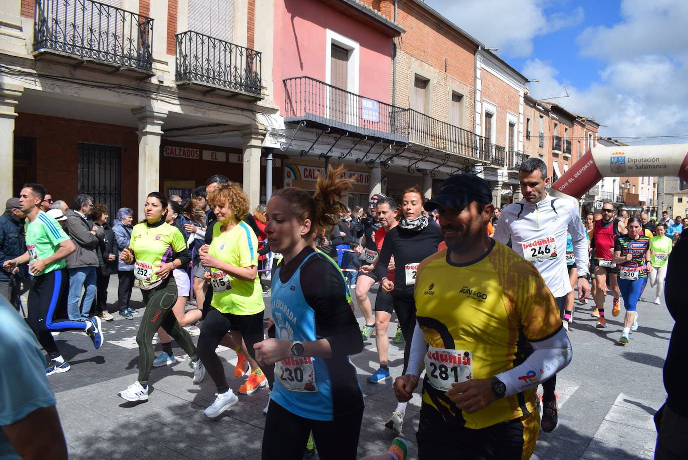 Ignacio Comillas y Sara Izquierdo ganan la XXX Carrera Peñarandina Hijos, Padres y Abuelos 1 de Mayo