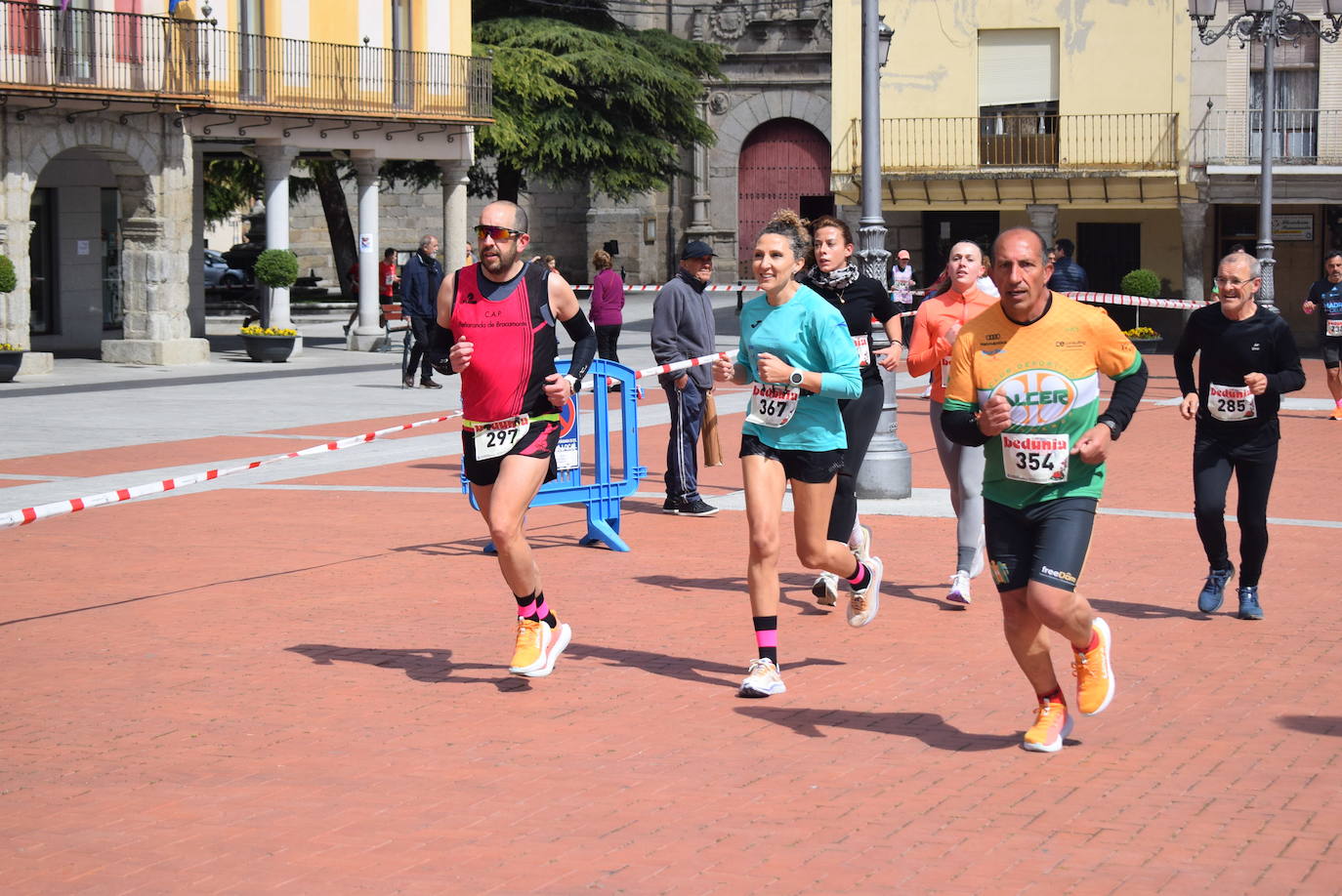 Ignacio Comillas y Sara Izquierdo ganan la XXX Carrera Peñarandina Hijos, Padres y Abuelos 1 de Mayo