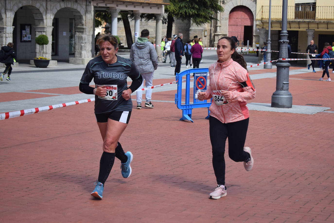 Ignacio Comillas y Sara Izquierdo ganan la XXX Carrera Peñarandina Hijos, Padres y Abuelos 1 de Mayo