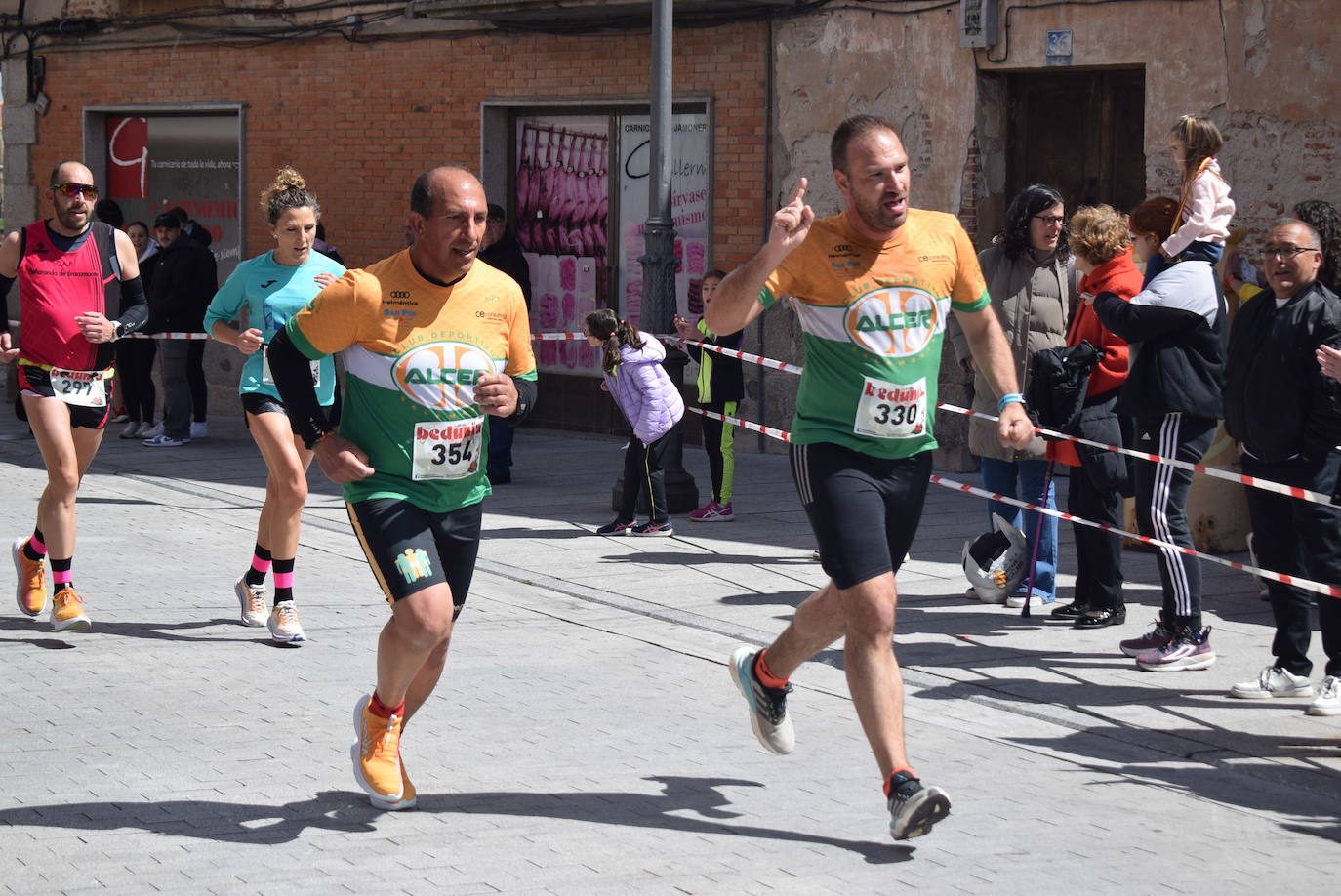 Ignacio Comillas y Sara Izquierdo ganan la XXX Carrera Peñarandina Hijos, Padres y Abuelos 1 de Mayo