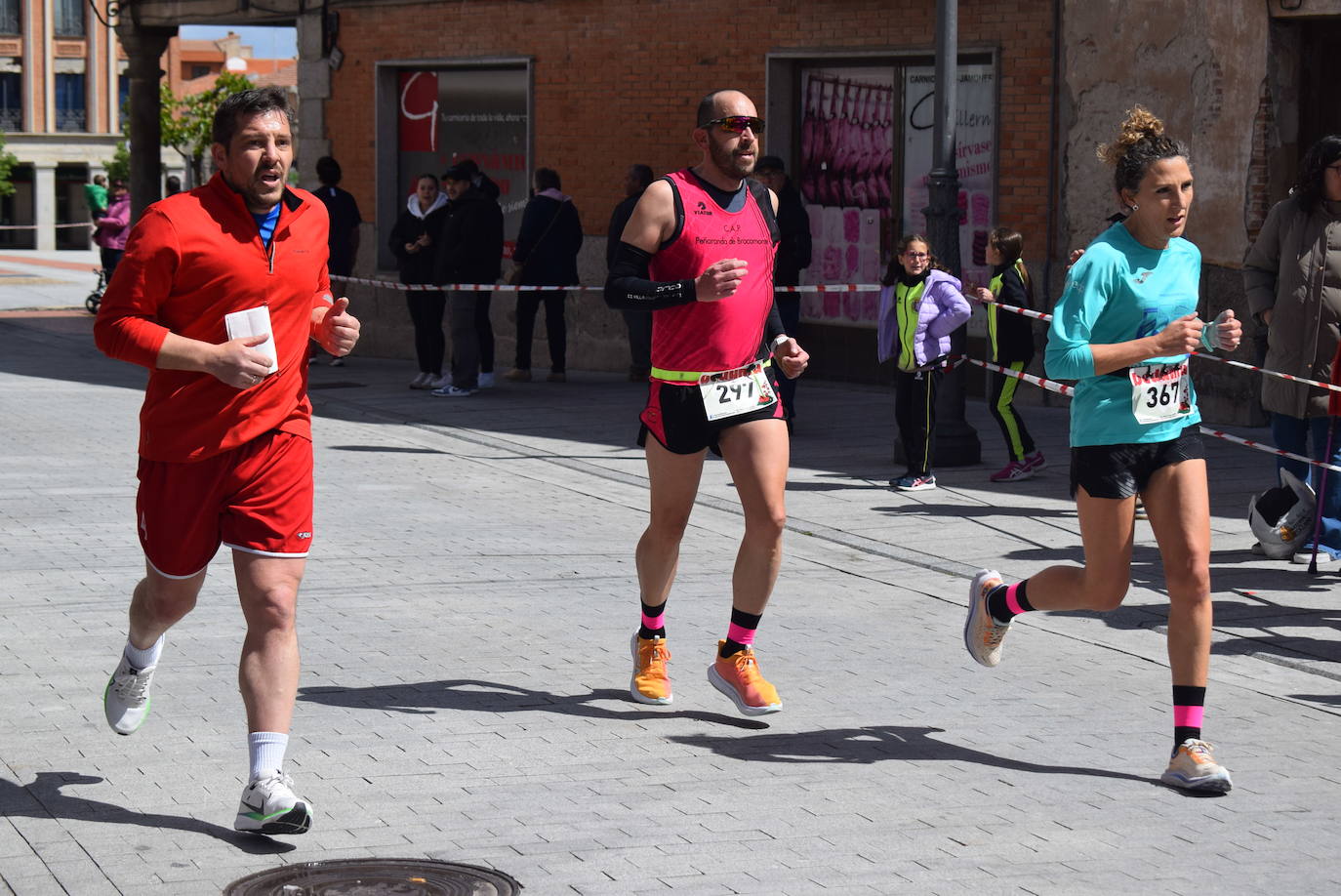 Ignacio Comillas y Sara Izquierdo ganan la XXX Carrera Peñarandina Hijos, Padres y Abuelos 1 de Mayo