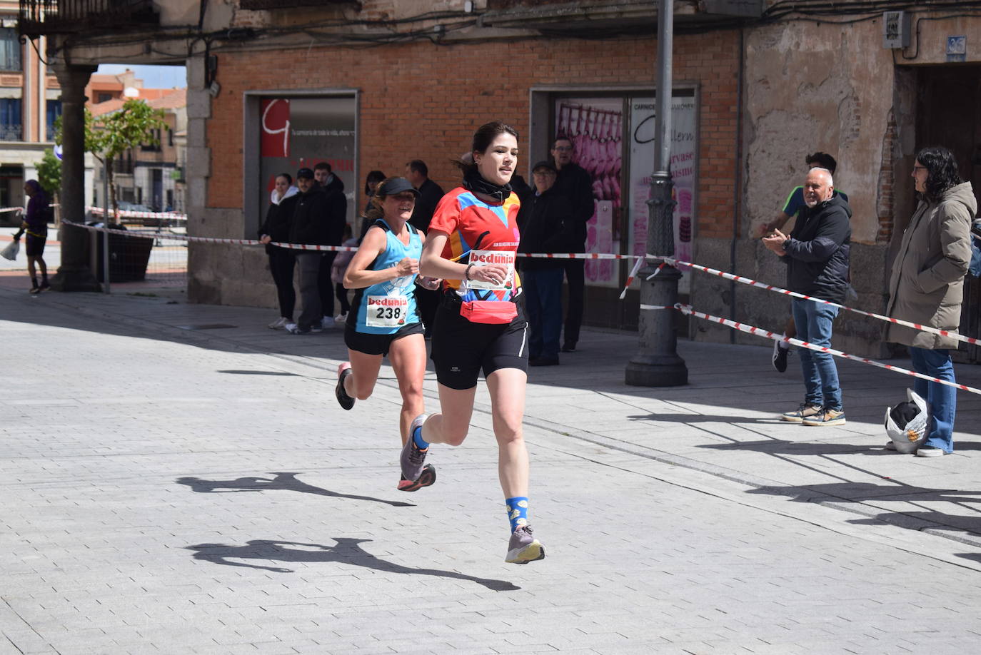 Ignacio Comillas y Sara Izquierdo ganan la XXX Carrera Peñarandina Hijos, Padres y Abuelos 1 de Mayo