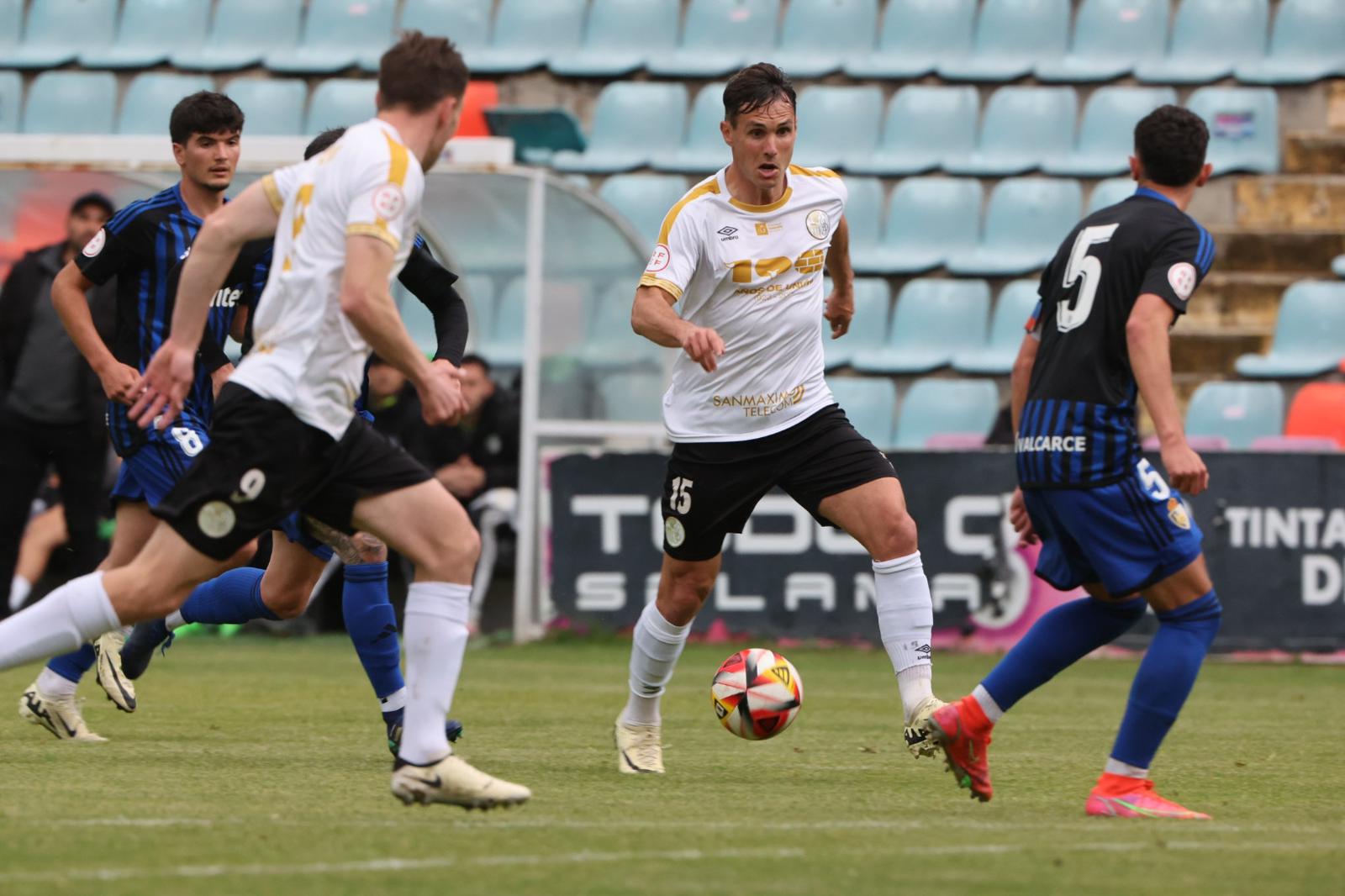 Un Salamanca CF UDS lanzado no se basta y mira ya al playoff de ascenso