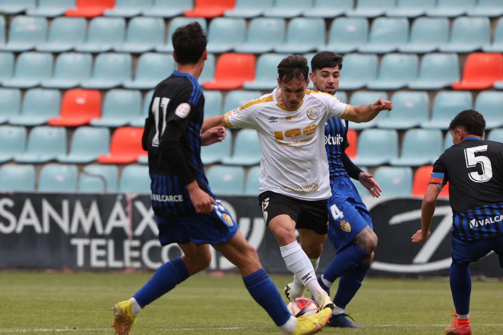 Un Salamanca CF UDS lanzado no se basta y mira ya al playoff de ascenso