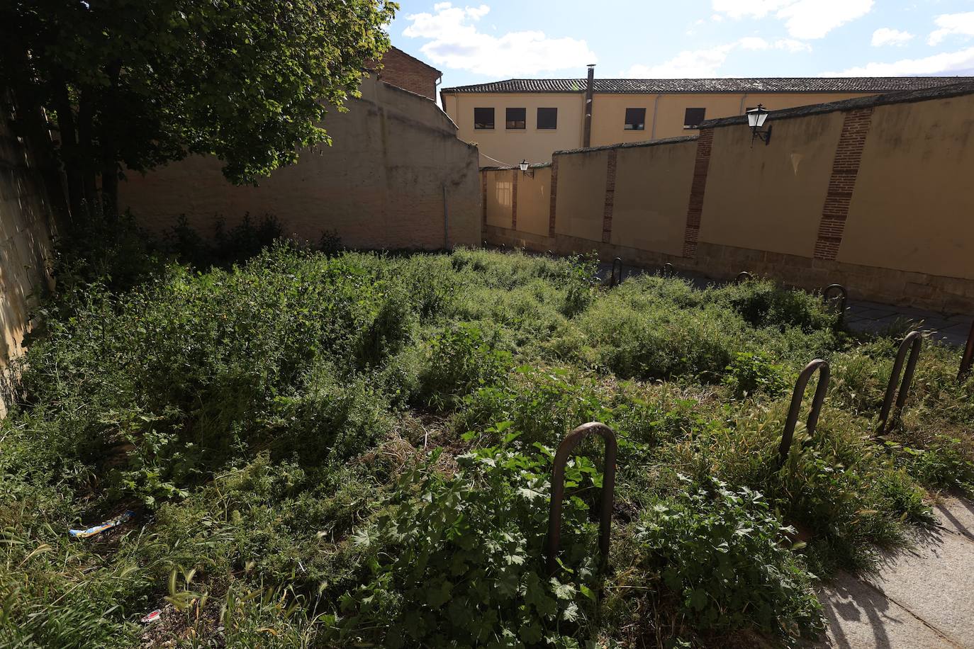 Dudas de los vecinos del Bretón sobre la propuesta de solución a los problemas de ruido