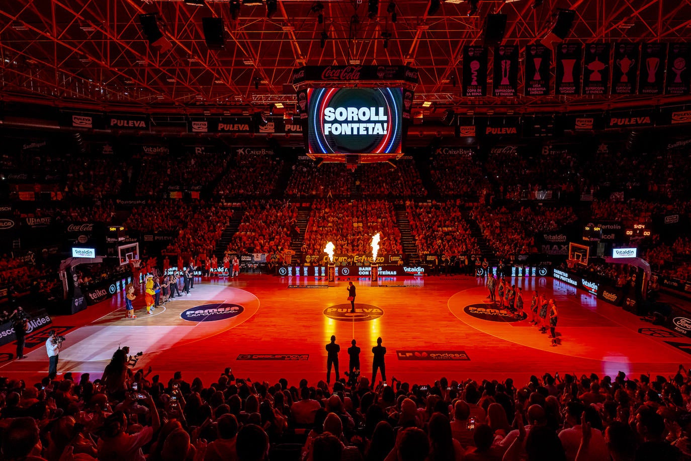 El partido entre Avenida y Valencia Basket en imágenes