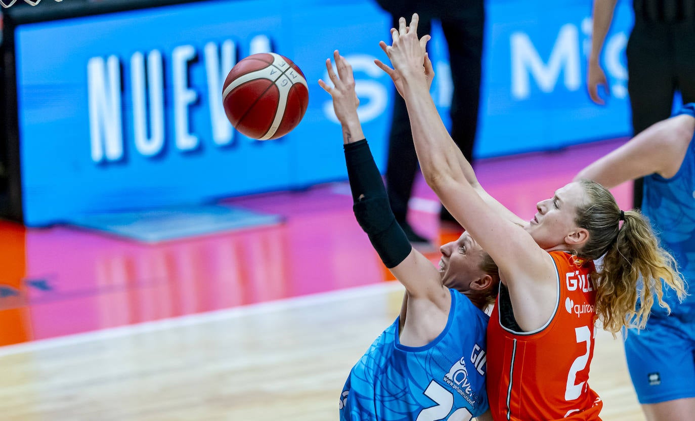 El partido entre Avenida y Valencia Basket en imágenes