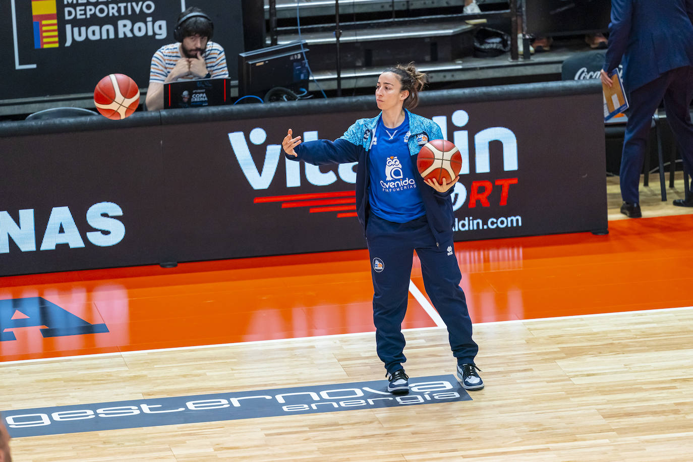 El partido entre Avenida y Valencia Basket en imágenes