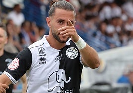 Mario Losada este domingo tras anotar su gol