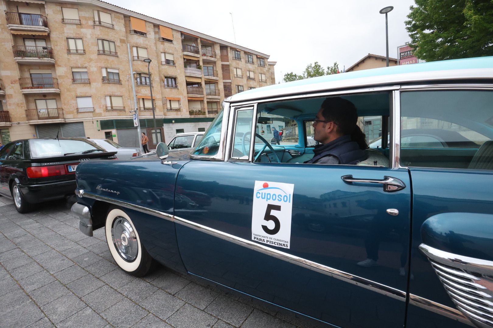 Salamanca acoge un rally urbano de regularidad con vehículos clásicos