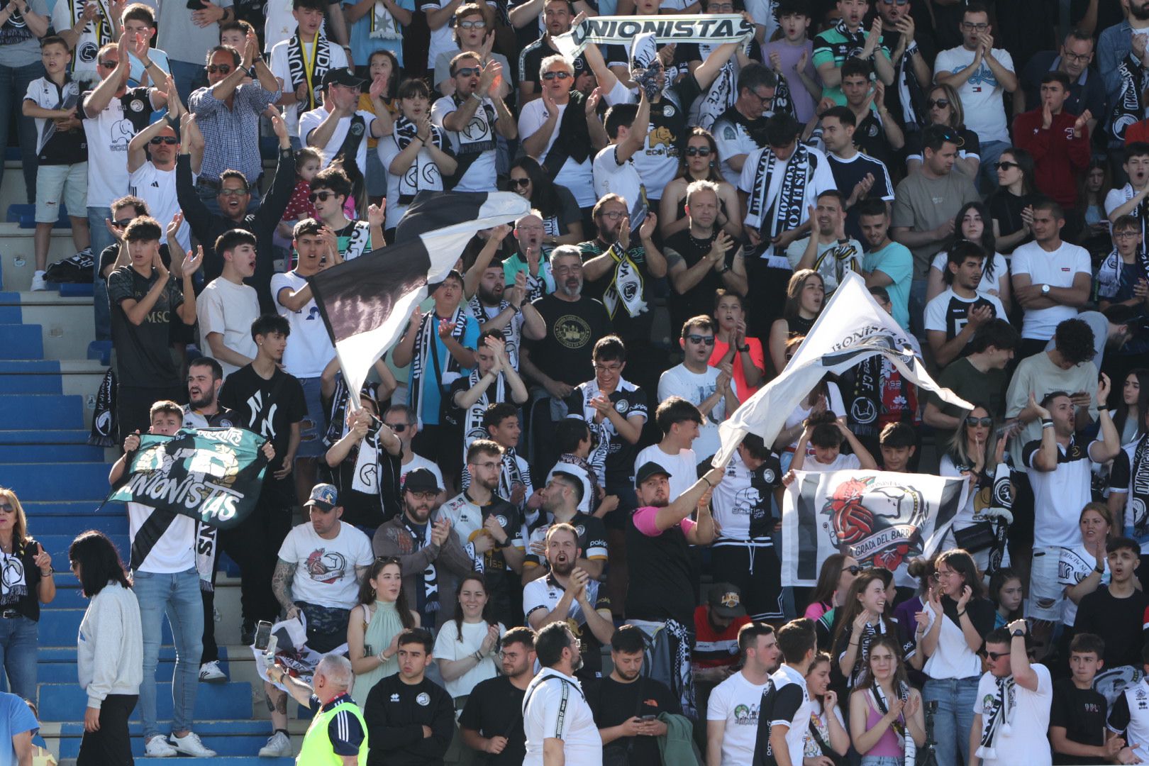 El partido entre Unionistas CF y CD Arenteiro en imágenes