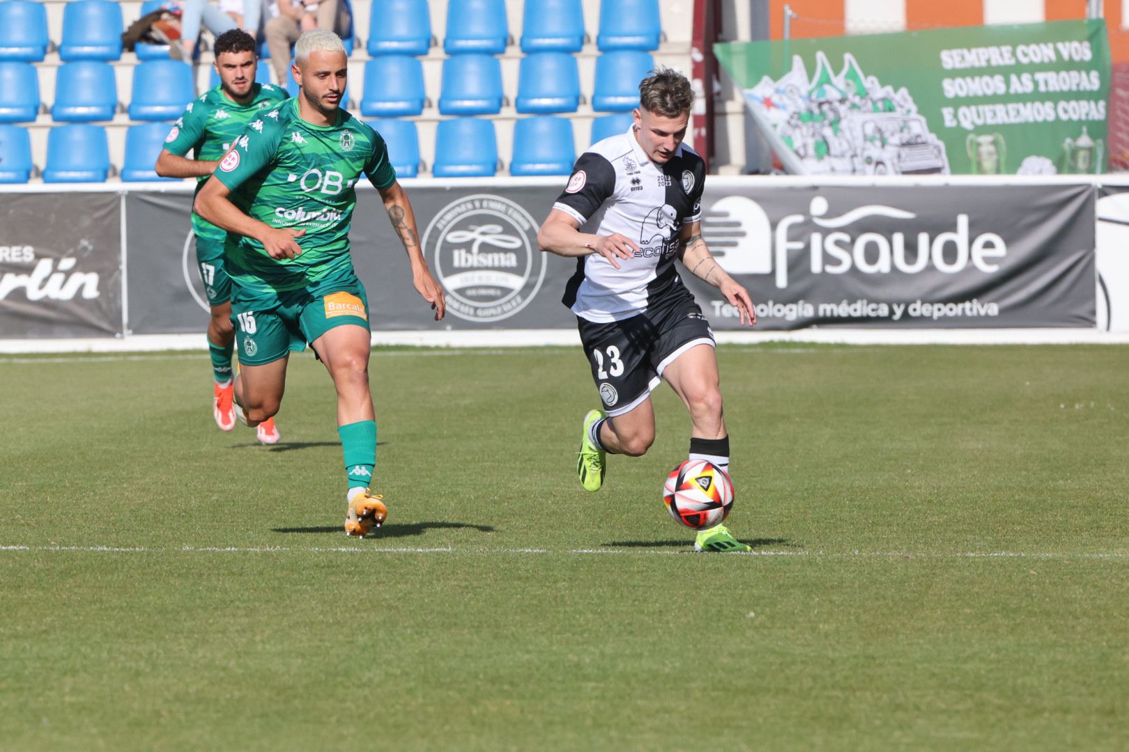 El partido entre Unionistas CF y CD Arenteiro en imágenes