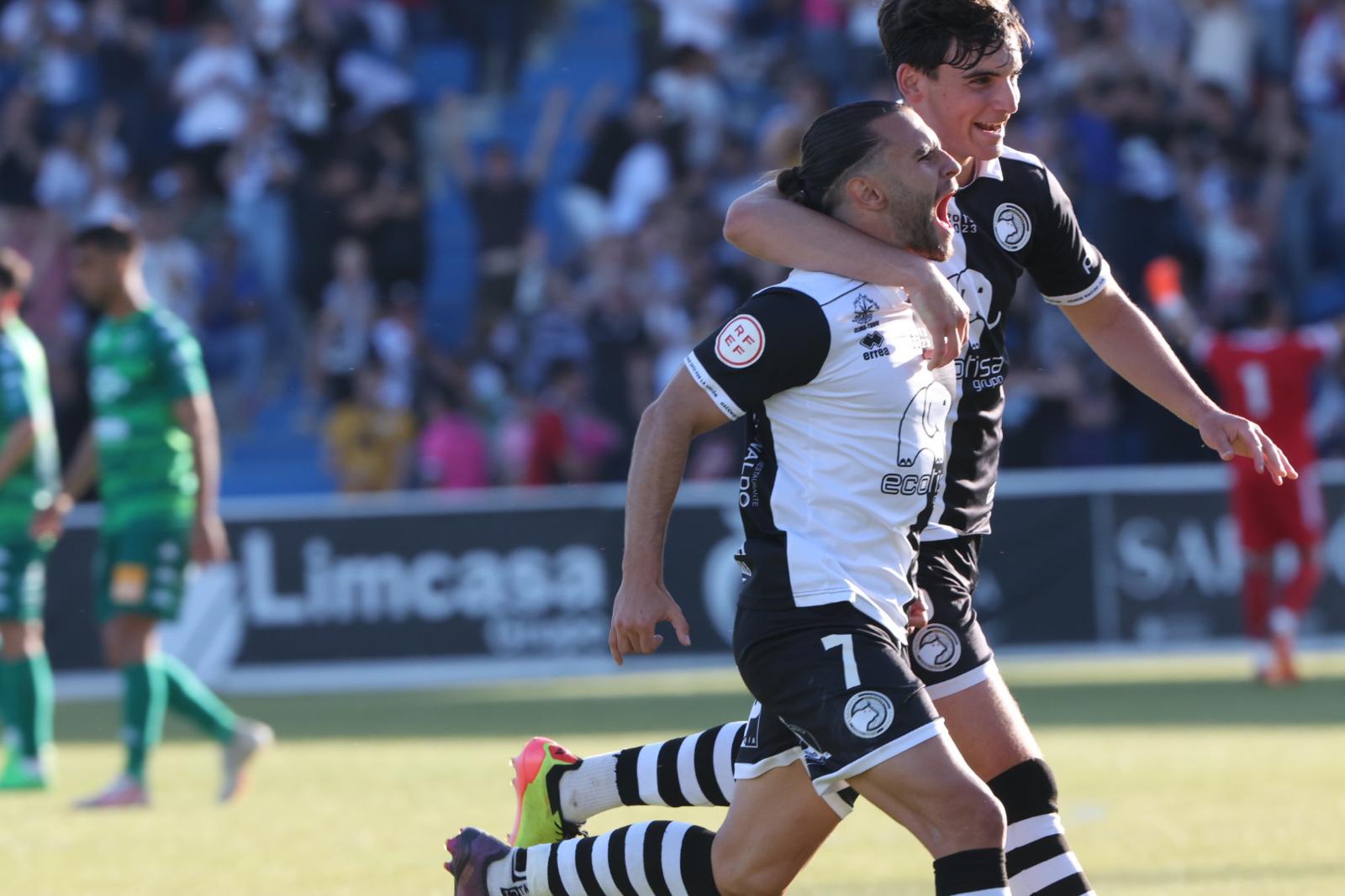 El partido entre Unionistas CF y CD Arenteiro en imágenes