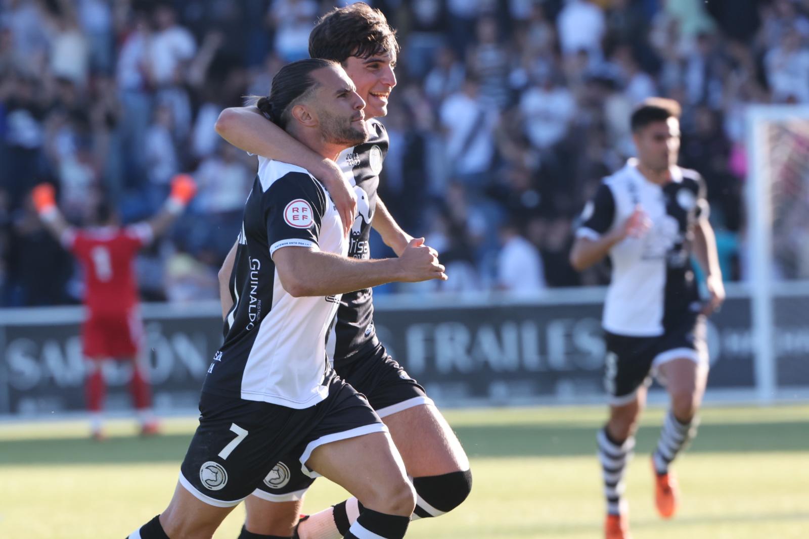 El partido entre Unionistas CF y CD Arenteiro en imágenes