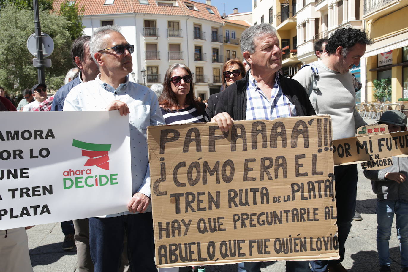 Salmantinos apoyan en Zamora la reapertura del tren Ruta de la Plata