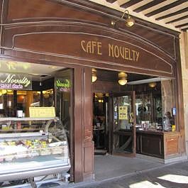 El Café Novelty
