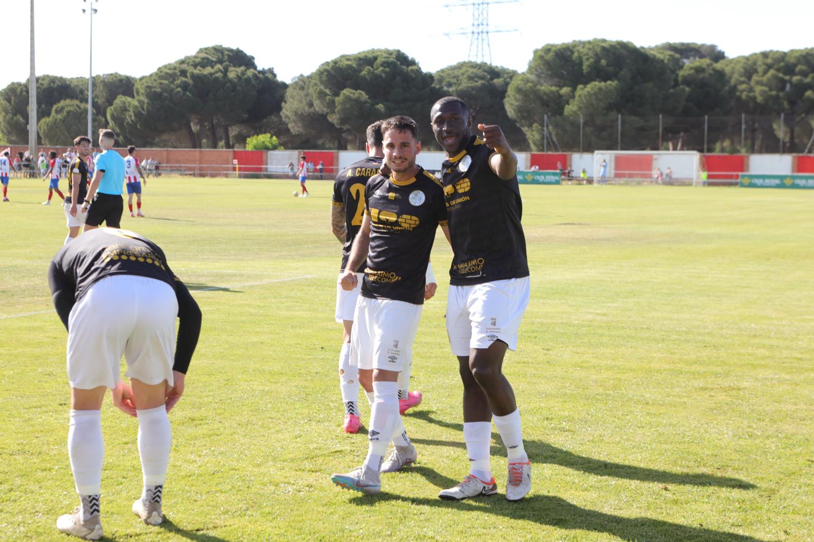 El Salamanca CF UDS, arropado en Tordesillas por su afición