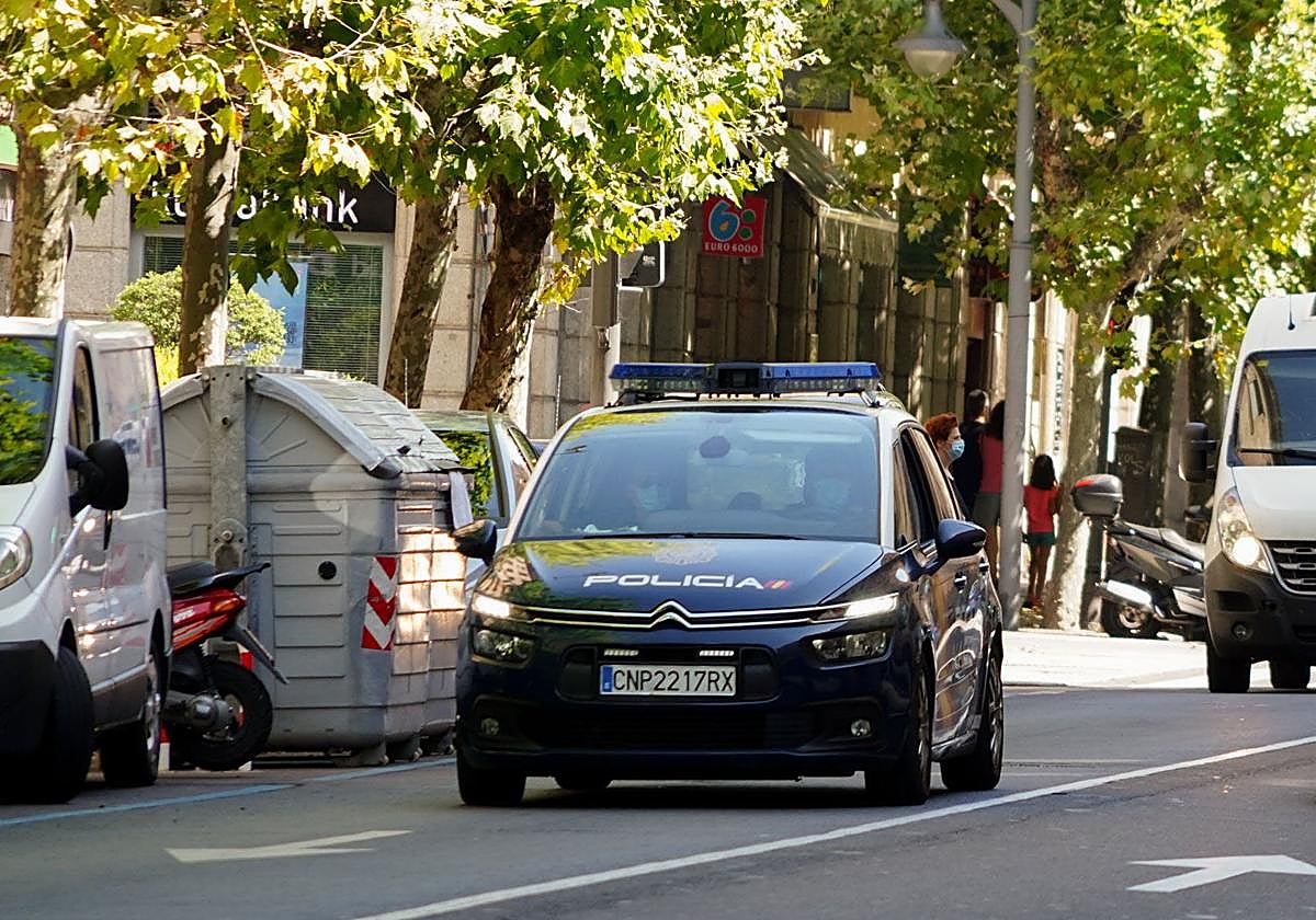 Foto de archivo de un coche de la Policía Nacional