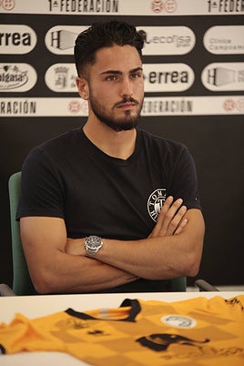 Iván Martínez, en su presentación como nuevo jugador de Unionistas de Salamanca