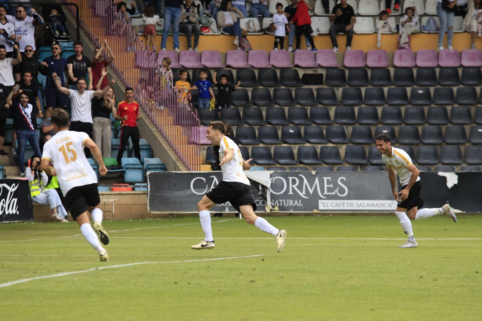 El Salamanca UDS-Atlético Tordesillas, en imágenes